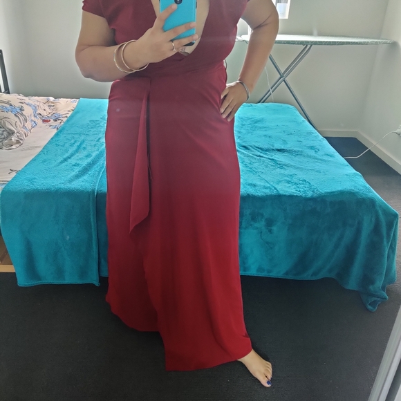 Burgundy dress - Picture 11 of 11